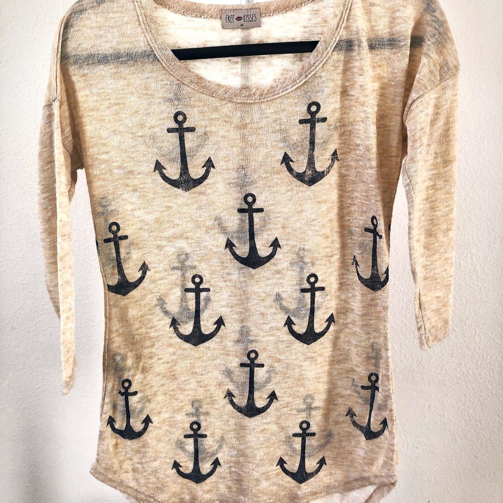 Free Kisses 3/4 Sleeve Shirt w/ Distressed Anchors